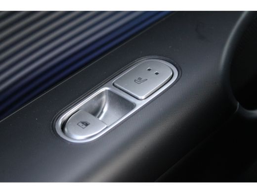 Hyundai IONIQ 6 Connect 77.4 kWh | Elektr. Stoelen | Elektr. Achterklep | Navigatie | Stuur/Stoelverwarming | Ach... ActivLease financial lease