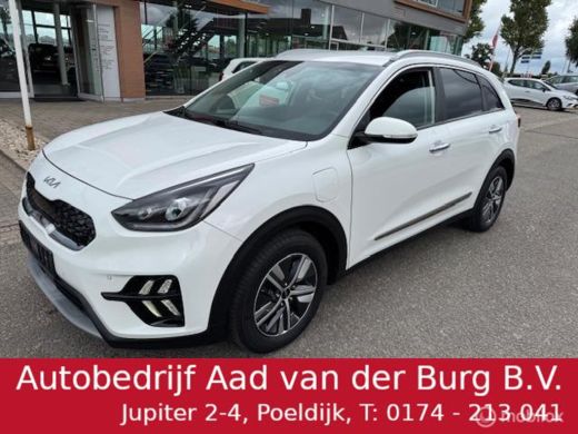 Kia Niro 1.6 GDi PHEV DynamicLine / Plug-inn Hybride / volledig elektrisch rijden 65 km hierna Hybride aan... Kia Niro 1.6 GDi PHEV DynamicLine / Plug-inn Hybride / volledig elektrisch rijden 65 km hierna Hybride aan...