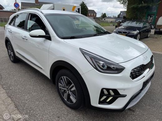 Kia Niro 1.6 GDi PHEV DynamicLine / Plug-inn Hybride / volledig elektrisch rijden 65 km hierna Hybride aan... ActivLease financial lease