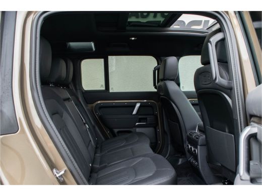 Land Rover Defender 110 P400e ActivLease financial lease
