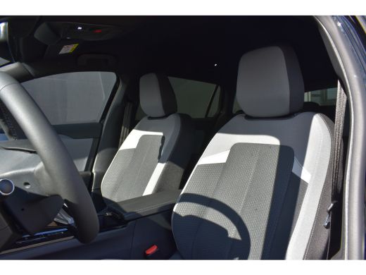 Opel Astra Electric 54 kWh Business Edition 156pk DEMO-DEAL! | AGR-Comfortstoel | Stuur/Stoelverwarming | Ac... ActivLease financial lease