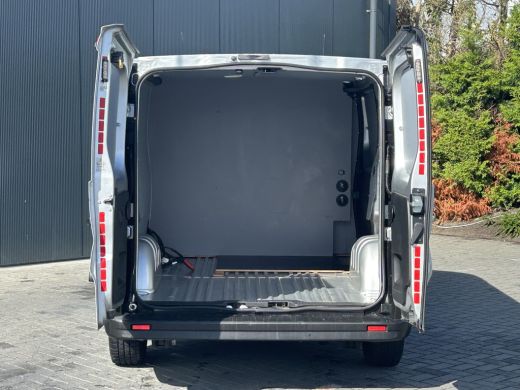 Opel Vivaro 1.6 CDTI 126 PK / ACHTERDEUREN / L1H1 / 1e EIGENAAR / AIRCO / CRUISE / NAVI / CAMERA / BLUETOOTH ActivLease financial lease