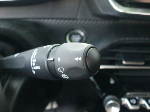 Peugeot 2008 1.2 PureTech 130PK Allure | CAMERA | STOELVERWARMING | KEYLESS ENTRY/START | ActivLease financial lease