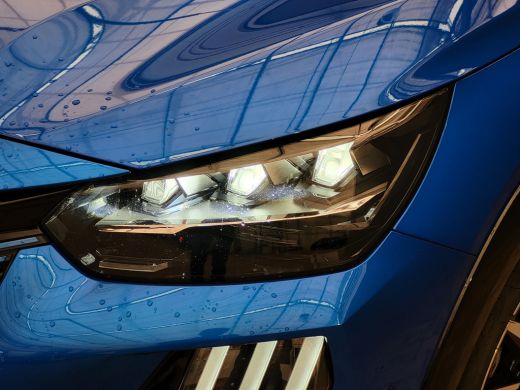 Peugeot 208 Hybrid 110 e-DCS6 GT | 360° Camera | Climate Controle | 17" Lichtmetalen velgen | Full LED koplam... ActivLease financial lease