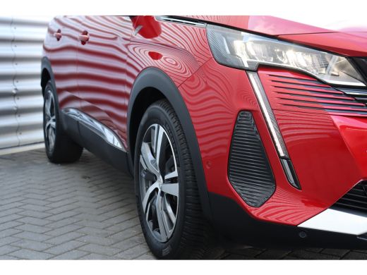 Peugeot 3008 1.6 HYBRID 225PK ALLURE ROAD TRIP AUTOMAAT / NAVI / CLIMA / PDC / 18" LMV / CAMERA / KEYLESS / FU... ActivLease financial lease