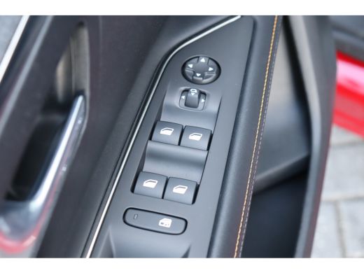 Peugeot 3008 1.6 HYBRID 225PK ALLURE ROAD TRIP AUTOMAAT / NAVI / CLIMA / PDC / 18" LMV / CAMERA / KEYLESS / FU... ActivLease financial lease