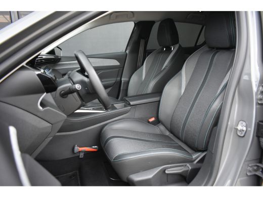 Peugeot e-308 Allure EV 54 kWh 156pk | Stuur/Stoelverwarming | Adaptive Cruise | Keyless-Entry | Full-LED | Hal... ActivLease financial lease