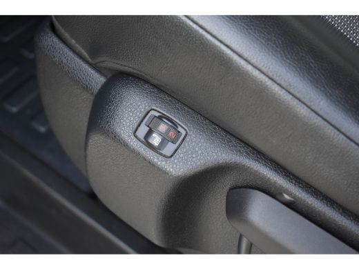 Peugeot Expert 2.0 BlueHDI 120 Long Asphalt | Trekhaak | Betimmering | Stoelverwarming | Dealeronderhouden | All... ActivLease financial lease