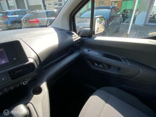 Peugeot Partner 1.5 BlueHDi 100 S&S L1 ActivLease financial lease