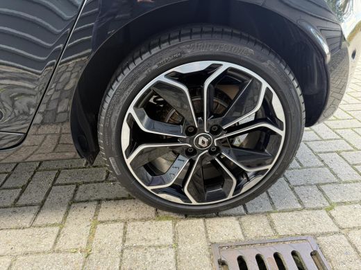 Renault Clio 0.9 TCe Intens Bose Stoelverw,navi Carplay,Parkeerassistent ActivLease financial lease