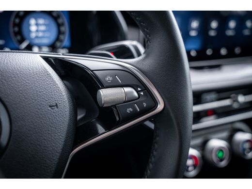 Skoda Kodiaq 1.5 TSI MHEV Business Edition 7p. | Trekhaak uitklapbaar | Vierseizoenen banden | Voorstoelen ver... ActivLease financial lease