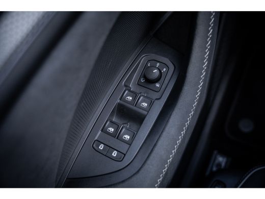Skoda Kodiaq 1.5 TSI PHEV Sportline Business | Elektrisch glazen panorama-dak | Trekhaak uitklapbaar | DCC| Co... ActivLease financial lease