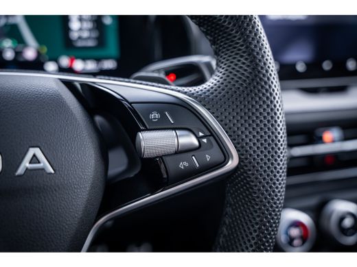 Skoda Kodiaq 1.5 TSI PHEV Sportline Business | Elektrisch glazen panorama-dak | Trekhaak uitklapbaar | DCC| Co... ActivLease financial lease