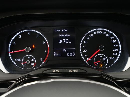 Volkswagen Polo 1.0 MPI 80pk Comfortline Navigatie Carplay Cruise 111 ActivLease financial lease