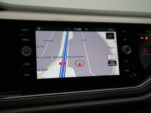 Volkswagen Polo 1.0 MPI 80pk Comfortline Navigatie Carplay Cruise 111 ActivLease financial lease