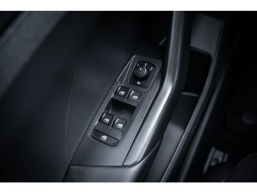 Volkswagen T-Cross 1.0 TSI 110pk DSG Life | Airco (automatisch) | Cruise control adaptief | DAB ontvanger ActivLease financial lease