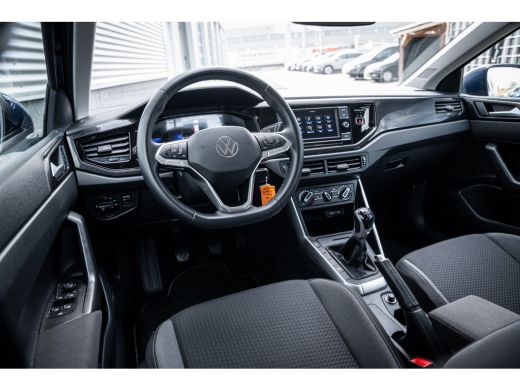 Volkswagen Taigo 1.0 TSI Life | Airco | Cruise control adaptief met Stop&Go en stuurhulp | DAB ontvanger ActivLease financial lease