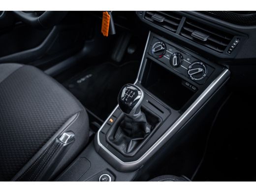 Volkswagen Taigo 1.0 TSI Life | Airco | Cruise control adaptief met Stop&Go en stuurhulp | DAB ontvanger ActivLease financial lease