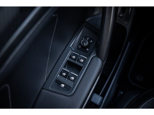 Volkswagen Tiguan Allspace 1.5 TSI R-Line Business 7p. | Achteruitrijcamera | Cruise control adaptief | Trekhaak elektrisch ... ActivLease financial lease