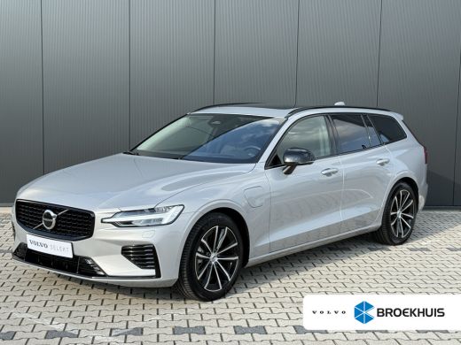 Volvo V60 T6 Plug-in hybrid AWD Ultra Dark | Panoramadak | Head-up Display | Harman Kardon | Leder | Adapti... Volvo V60 T6 Plug-in hybrid AWD Ultra Dark | Panoramadak | Head-up Display | Harman Kardon | Leder | Adapti...