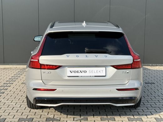 Volvo  V60 T6 Plug-in hybrid AWD Ultra Dark | Panoramadak | Head-up Display | Harman Kardon | Leder | Adapti... ActivLease financial lease