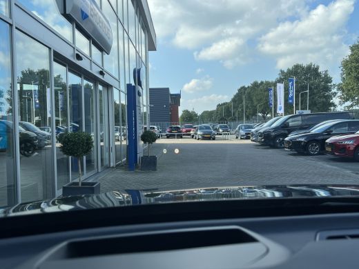 Volvo  XC60 T8 Plug-in hybrid AWD Ultra Dark | Trekhaak | Panoramadak | Luchtvering | 360 Camera | Leder | He... ActivLease financial lease