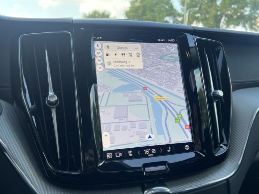 Volvo  XC60 T8 Plug-in hybrid AWD Ultra Dark | Trekhaak | Panoramadak | Luchtvering | 360 Camera | Leder | He... ActivLease financial lease