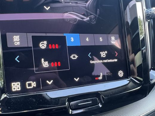 Volvo  XC60 T8 Plug-in hybrid AWD Ultra Dark | Trekhaak | Panoramadak | Luchtvering | 360 Camera | Leder | He... ActivLease financial lease