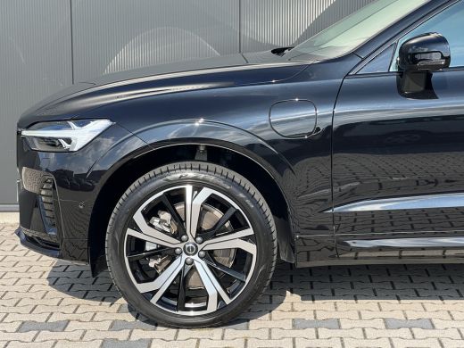 Volvo  XC60 T8 Plug-in hybrid AWD Ultra Dark | Trekhaak | Panoramadak | Luchtvering | 360 Camera | Leder | He... ActivLease financial lease