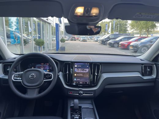 Volvo  XC60 T8 Plug-in hybrid AWD Ultra Dark | Trekhaak | Panoramadak | Luchtvering | 360 Camera | Leder | He... ActivLease financial lease