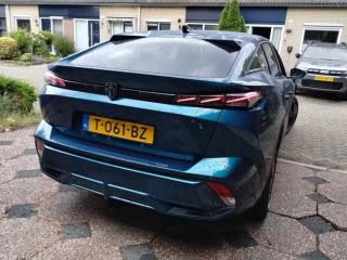 Peugeot 408 1.6 HYbrid GT 225 EAT8 First Edition | Automaat | Navigatie | Camera | Panorama/schuifdak | Focal...