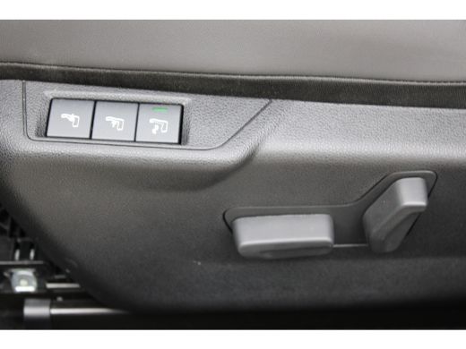 Alfa Romeo Junior Elettrica Speciale 54 kWh / Navigatie / Camera / Dodehoek / Stoelverwarmd / Keyless / Adapt. Crui... ActivLease financial lease