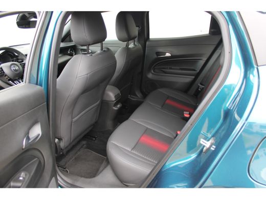 Alfa Romeo Junior Elettrica Speciale 54 kWh / Navigatie / Camera / Dodehoek / Stoelverwarmd / Keyless / Adapt. Crui... ActivLease financial lease