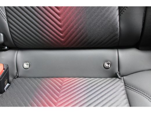 Alfa Romeo Junior Elettrica Speciale 54 kWh / Navigatie / Camera / Dodehoek / Stoelverwarmd / Keyless / Adapt. Crui... ActivLease financial lease