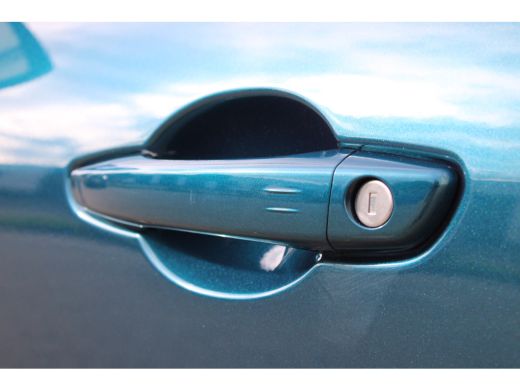 Alfa Romeo Junior Elettrica Speciale 54 kWh / Navigatie / Camera / Dodehoek / Stoelverwarmd / Keyless / Adapt. Crui... ActivLease financial lease