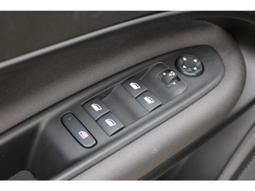 Alfa Romeo Junior Elettrica Speciale 54 kWh / Navigatie / Camera / Dodehoek / Stoelverwarmd / Keyless / Adapt. Crui... ActivLease financial lease