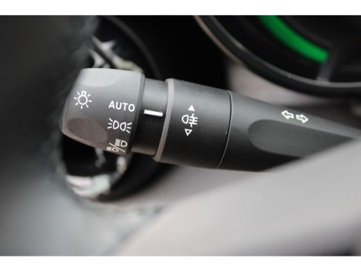 Alfa Romeo Junior Elettrica Speciale 54 kWh / Navigatie / Camera / Dodehoek / Stoelverwarmd / Keyless / Adapt. Crui... ActivLease financial lease