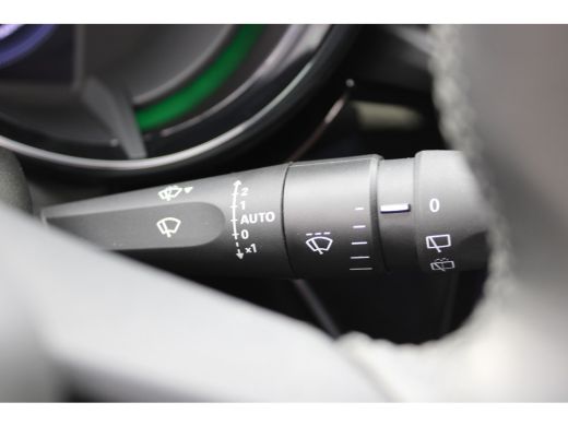 Alfa Romeo Junior Elettrica Speciale 54 kWh / Navigatie / Camera / Dodehoek / Stoelverwarmd / Keyless / Adapt. Crui... ActivLease financial lease