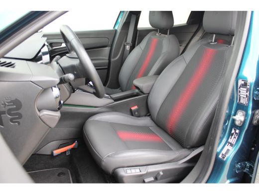 Alfa Romeo Junior Elettrica Speciale 54 kWh / Navigatie / Camera / Dodehoek / Stoelverwarmd / Keyless / Adapt. Crui... ActivLease financial lease