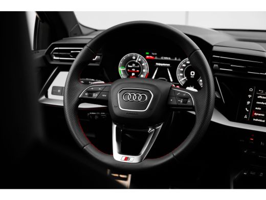 Audi A3 Sportback 45 TFSI e S edition Competition 272PK | SONOS Audio | Trekhaak | Dinamica-microvezel en... ActivLease financial lease