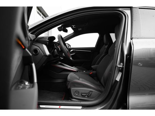 Audi A3 Sportback 45 TFSI e S edition Competition 272PK | SONOS Audio | Trekhaak | Dinamica-microvezel en... ActivLease financial lease