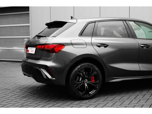 Audi A3 Sportback 45 TFSI e S edition Competition 272PK | SONOS Audio | Trekhaak | Dinamica-microvezel en... ActivLease financial lease