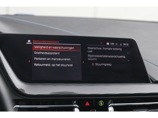 BMW 2 Serie 218i High Executive M Sport Automaat / Panoramadak / Sportstoelen / LED / Stoelverwarming / M Spo... ActivLease financial lease