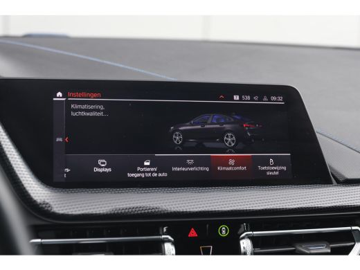 BMW 2 Serie 218i High Executive M Sport Automaat / Panoramadak / Sportstoelen / LED / Stoelverwarming / M Spo... ActivLease financial lease