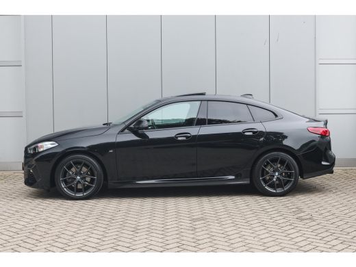 BMW 2 Serie 218i High Executive M Sport Automaat / Panoramadak / Sportstoelen / LED / Stoelverwarming / M Spo... ActivLease financial lease