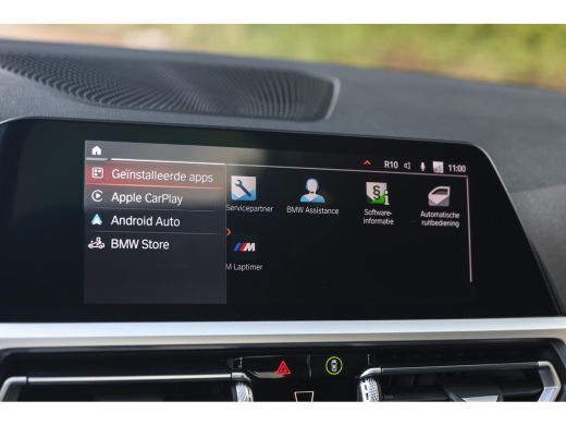 BMW 3 Serie 320i High Executive M Sport Automaat / Schuif-Kanteldak / Sportstoelen / Achteruitrijcamera / M A... ActivLease financial lease