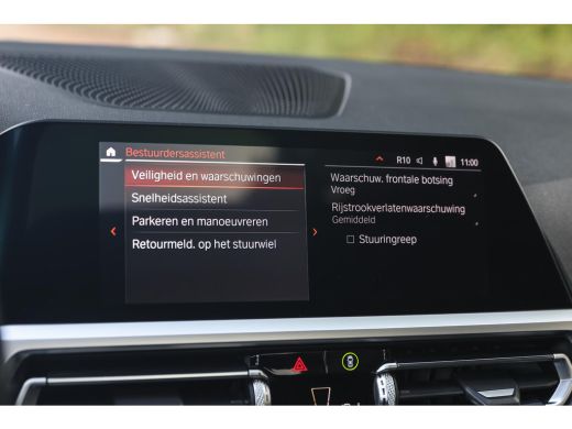 BMW 3 Serie 320i High Executive M Sport Automaat / Schuif-Kanteldak / Sportstoelen / Achteruitrijcamera / M A... ActivLease financial lease