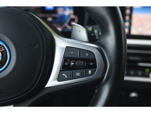 BMW 3 Serie Touring 330e High Executive M Sport Automaat / Sportstoelen / Laserlight / Comfort Access / LED /... ActivLease financial lease