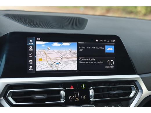 BMW 3 Serie Touring 330e High Executive M Sport Automaat / Sportstoelen / Laserlight / Comfort Access / LED /... ActivLease financial lease
