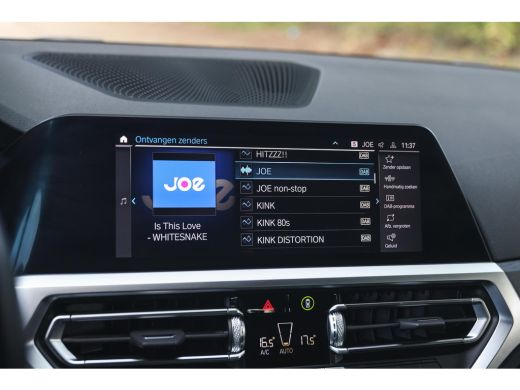 BMW 3 Serie Touring 330e High Executive M Sport Automaat / Sportstoelen / Laserlight / Comfort Access / LED /... ActivLease financial lease